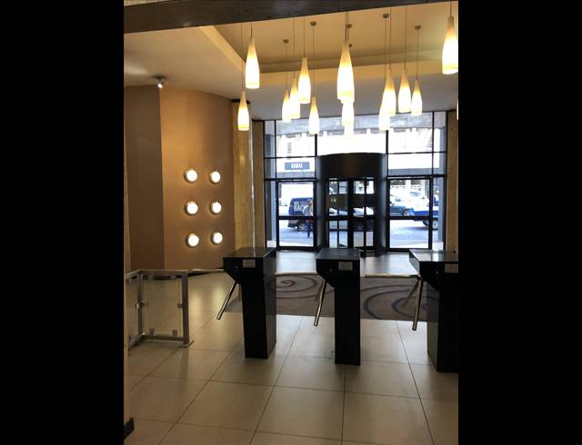 615M² OFFICE TO LET IN CAPE TOWN CITY CENTRE